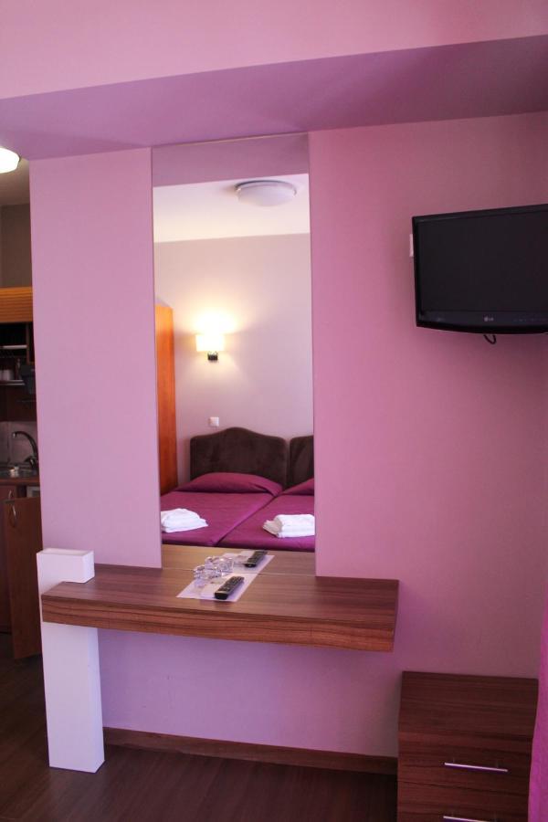 Apanema Apartments Vivári 外观 照片